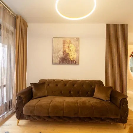 Golden Luxury *