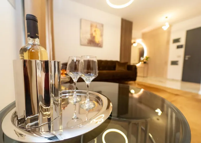 Golden Luxury * Braşov