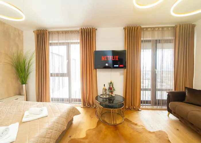 Golden Luxury * Braşov